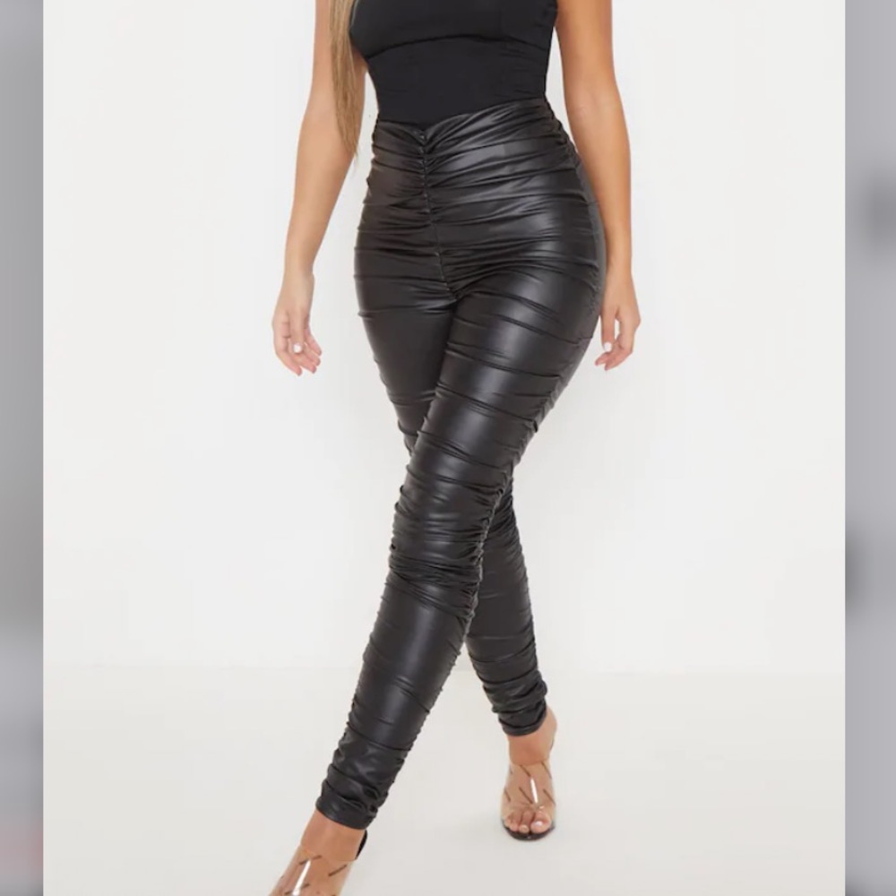 Black Coated Runched Side Leggings